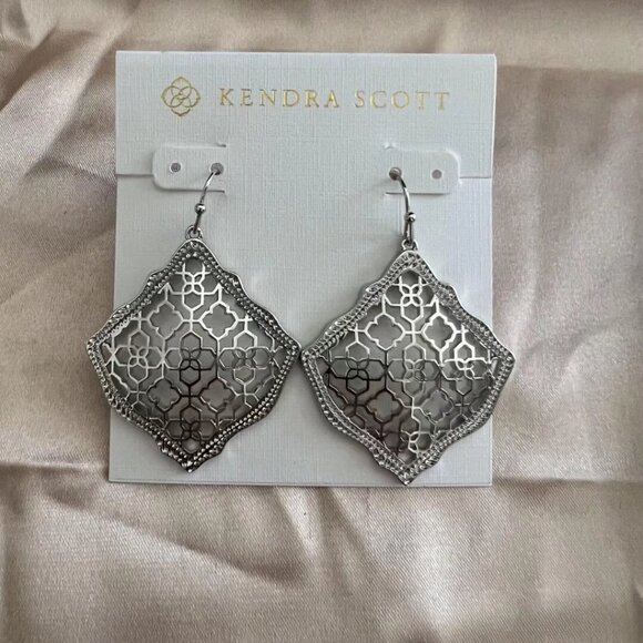 Kendra Scott Stud Earrings - Picture 1 of 6
